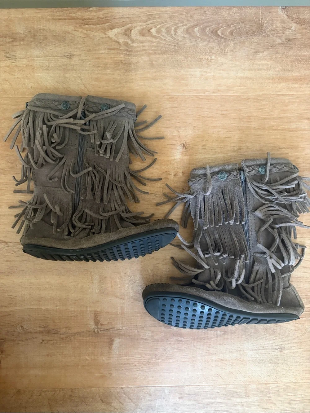 Minnetonka Girls Suede 3 Layer Fringe Moccasin Boots - Taupe Grey Size 2